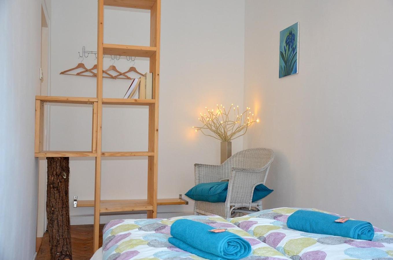 1090 * Wien